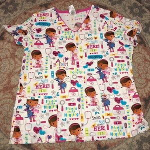 Doc Mcstuffin scrub top size M 100%cotten